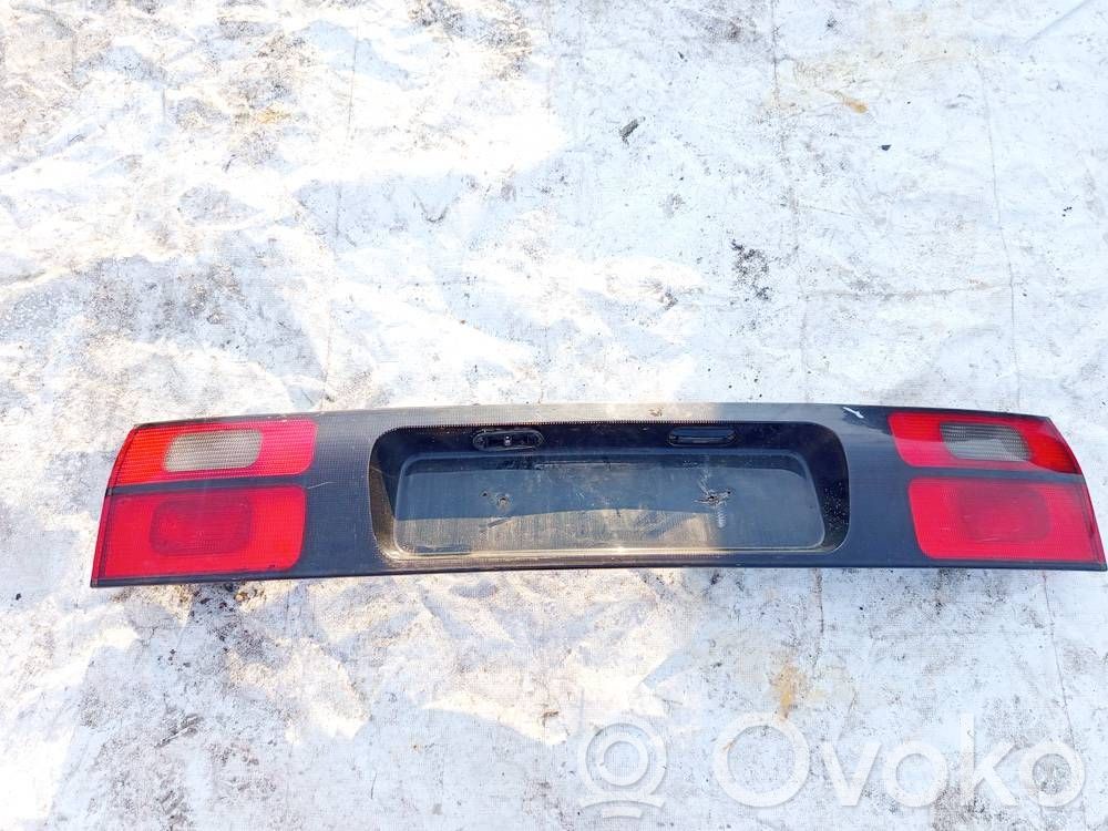 Volkswagen Sharan Takaluukun rekisterikilven valon palkki