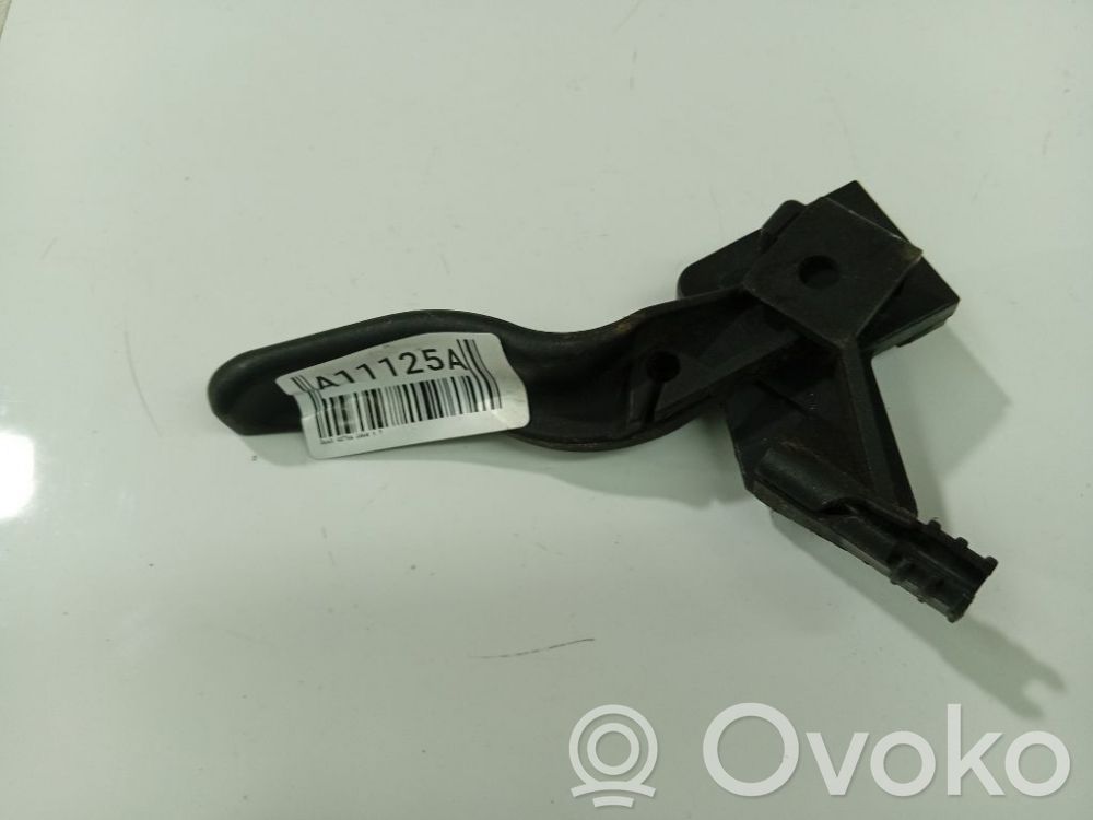 Opel Astra H Maniglia di rilascio del vano motore (cofano) 