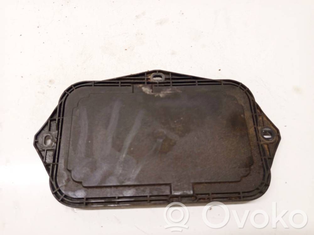 Volkswagen PASSAT B6 Coperchio scatola dei fusibili 