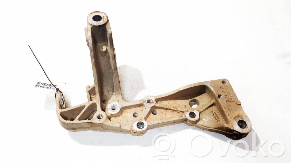 Audi A3 S3 8P Braccio di controllo sospensione anteriore inferiore/braccio oscillante