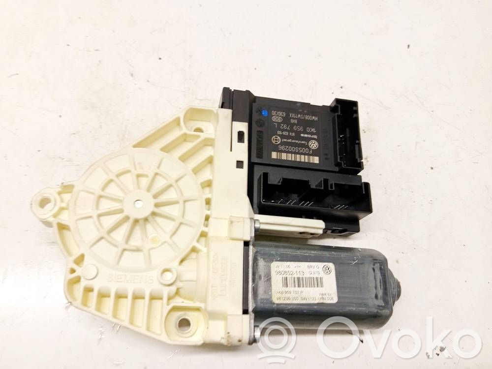 Volkswagen PASSAT B6 Motorino alzacristalli della portiera posteriore 