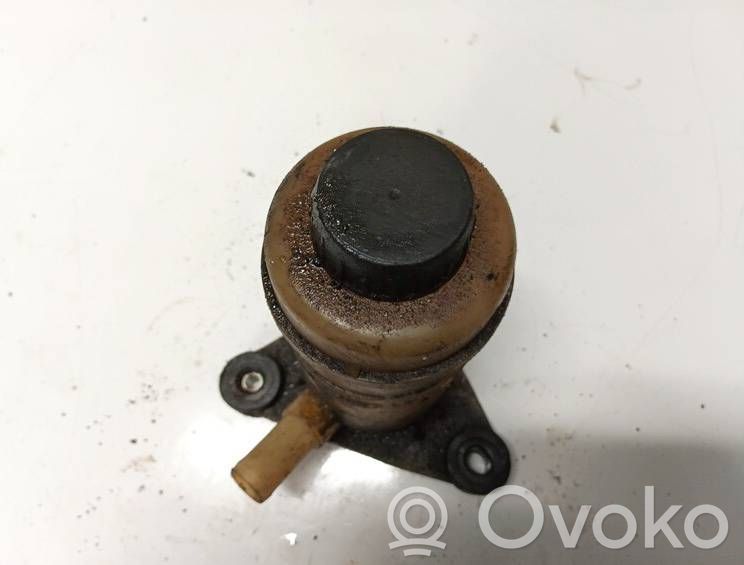 KIA Clarus Serbatoio/vaschetta del liquido del servosterzo 