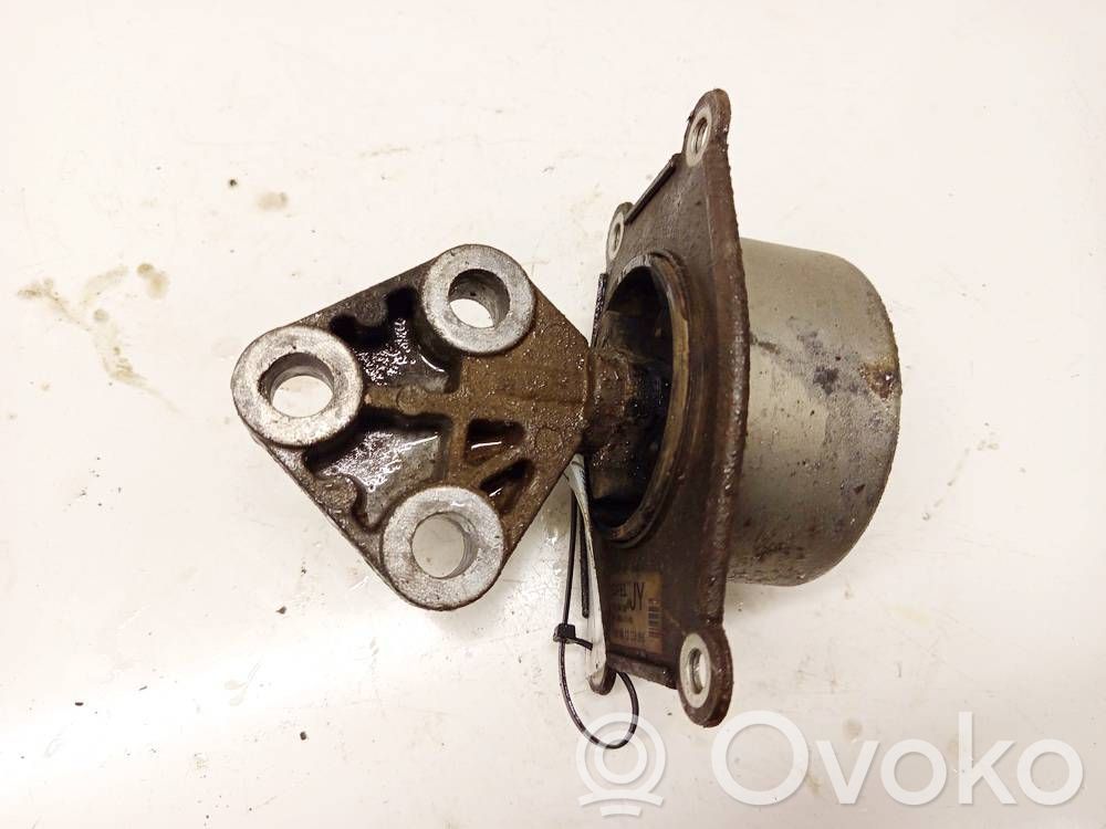 Opel Astra H Engine mount bracket 