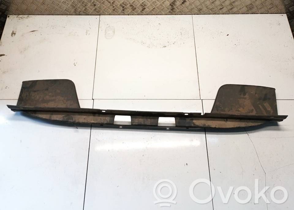 Volkswagen Amarok Listwa zderzaka tylnego 