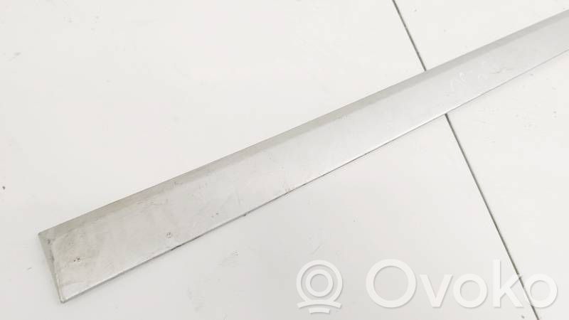 Opel Astra H Listwa drzwi 