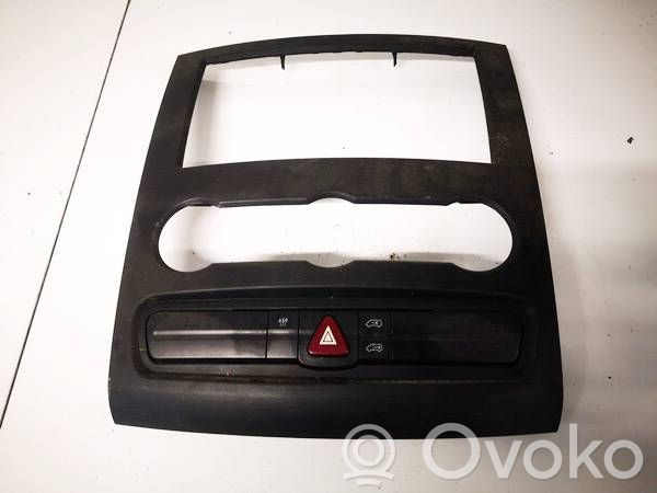 Comutator lumini pericol   A9066800017,9065454107,9065454107,A9066800017