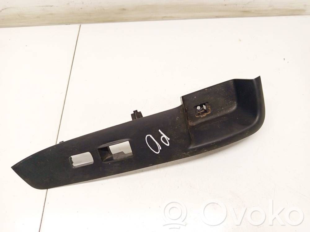 Mitsubishi Outlander Rivestimento pulsantiera finestrino della portiera anteriore 