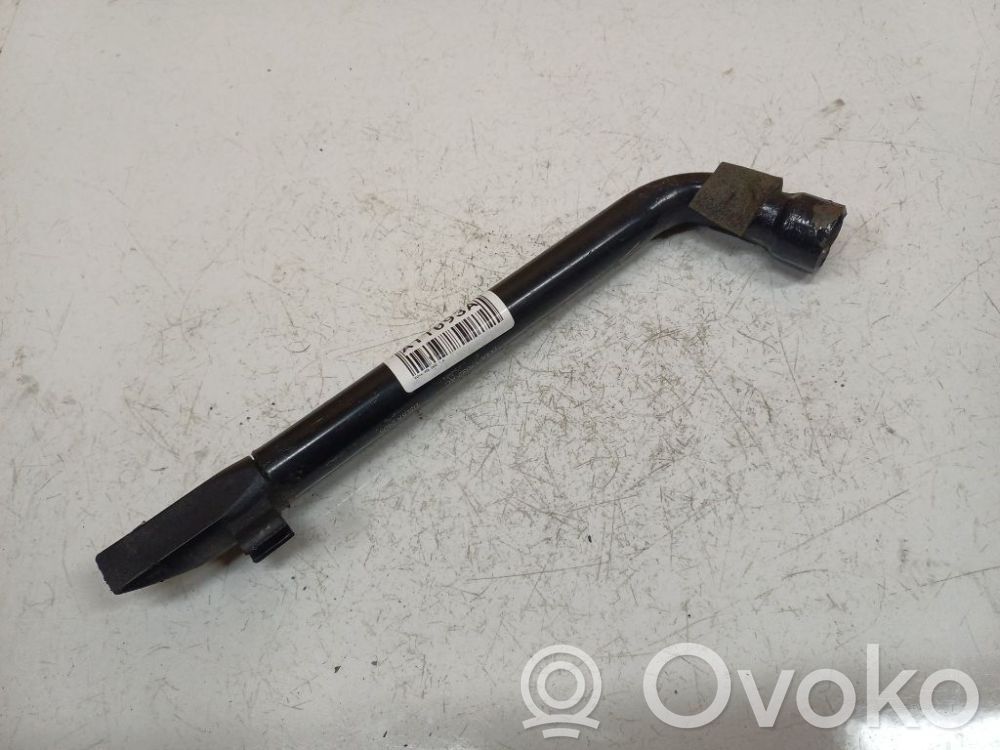 Cheie roți   1X4A17032AC,1X4A17032AC,D3L5A2405