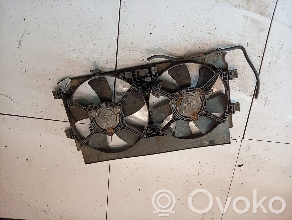 Mitsubishi Outlander Osłona wentylatora chłodnicy 
