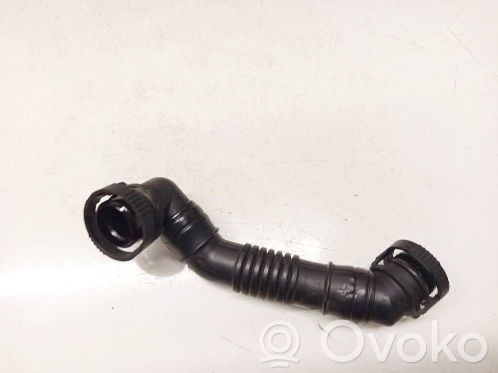 Volkswagen PASSAT B6 Conductă/furtun aerisire 