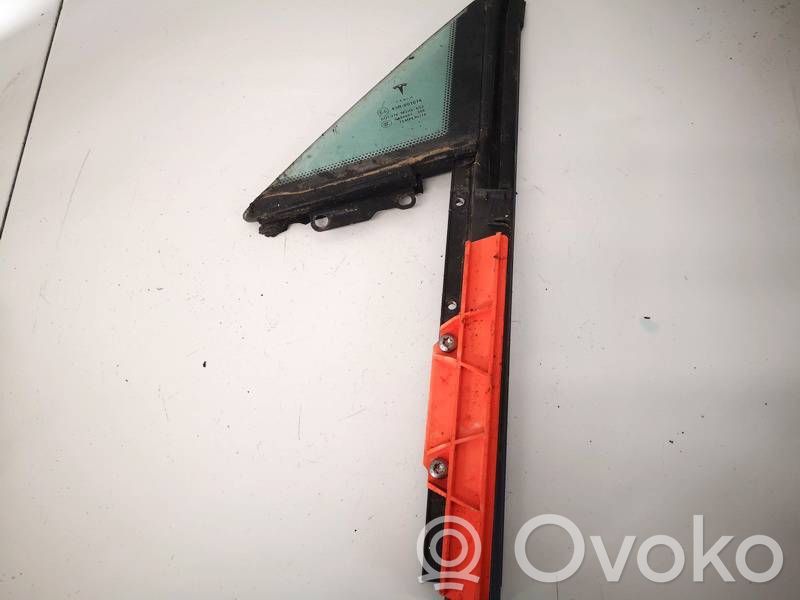 Ventanilla de ventilación de la puerta delantera cuatro puertas   AS2,1032610,1032610,AS2
