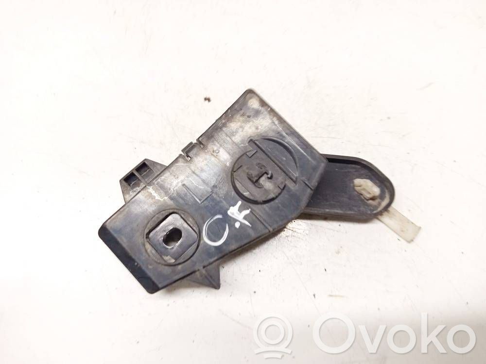 Lexus RX 300 Support de pare-chocs arrière 