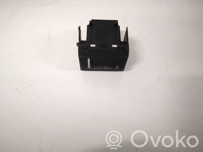 Skoda Superb B6 (3T) Bouton commande réglage hauteur de phares