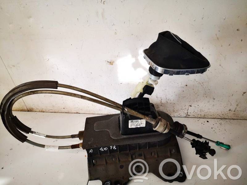 Opel Corsa E Gear shifter/selector 