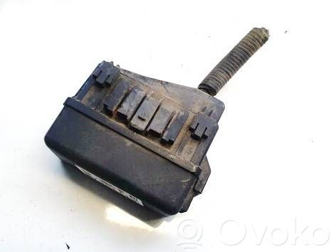 Lexus GS 300 350 430 450H Sicherungskasten komplett 