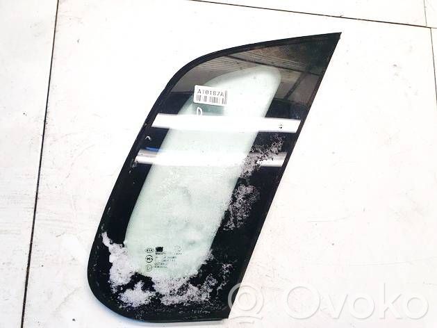 KIA Cerato Vidrio lateral trasero 