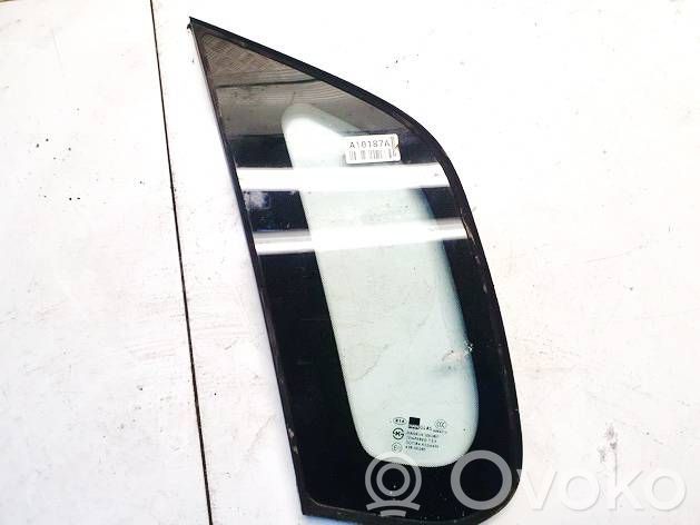 KIA Cerato Vidrio lateral trasero 