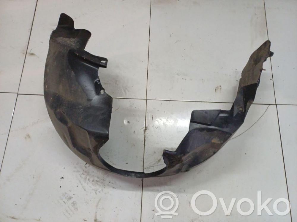Ford Mondeo Mk III Nadkole przednie 