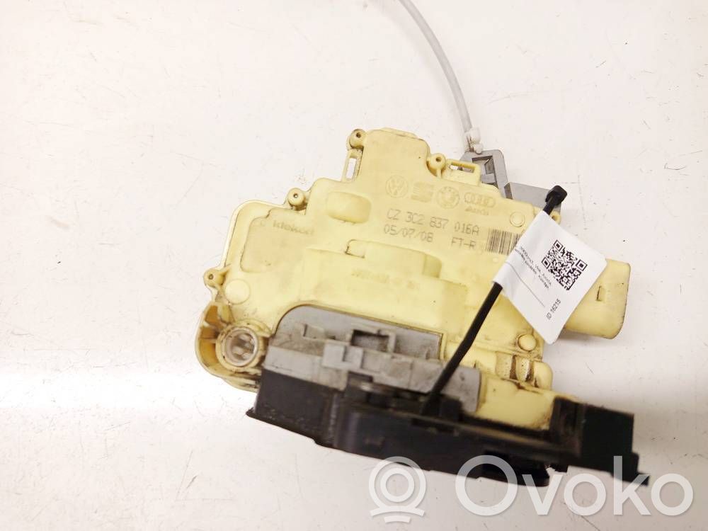 Volkswagen PASSAT B6 Zamek drzwi przednich 