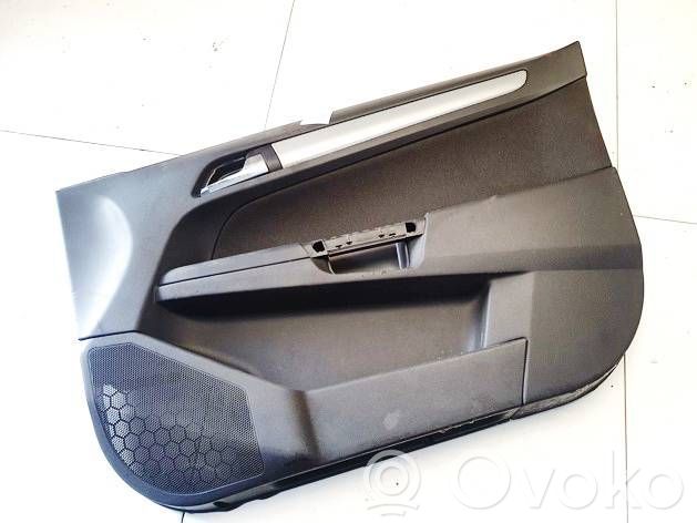 Opel Astra H Etuoven verhoilu 