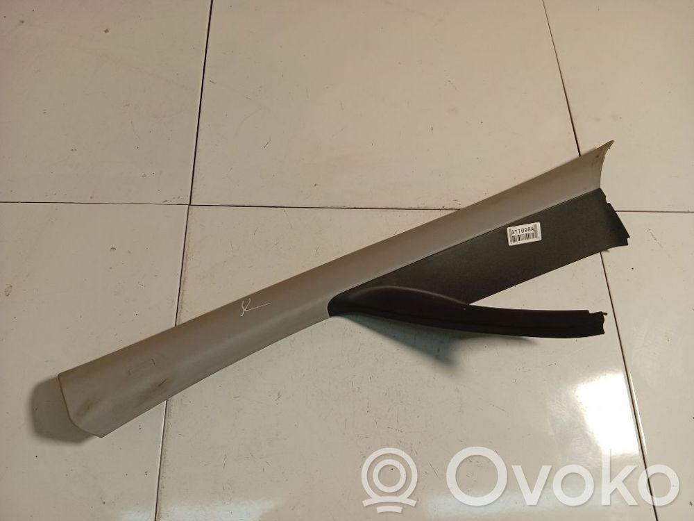 Opel Corsa D C-pilarin verhoilu 
