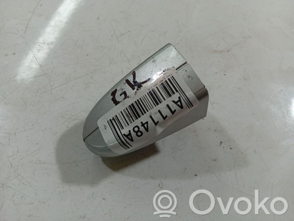 Lastausoven suojatulppa   6M21U218B08BCW,6M21U218B08BCW,6M21U218B08BCW