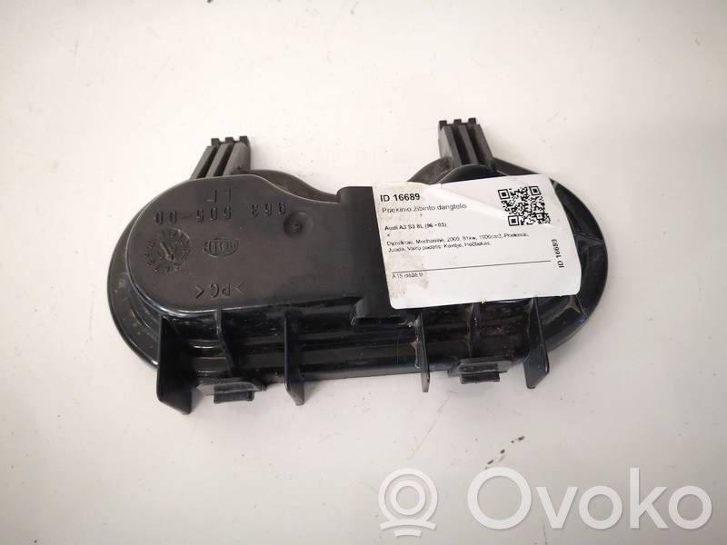 Audi A3 S3 8L Cache-poussière de phare avant