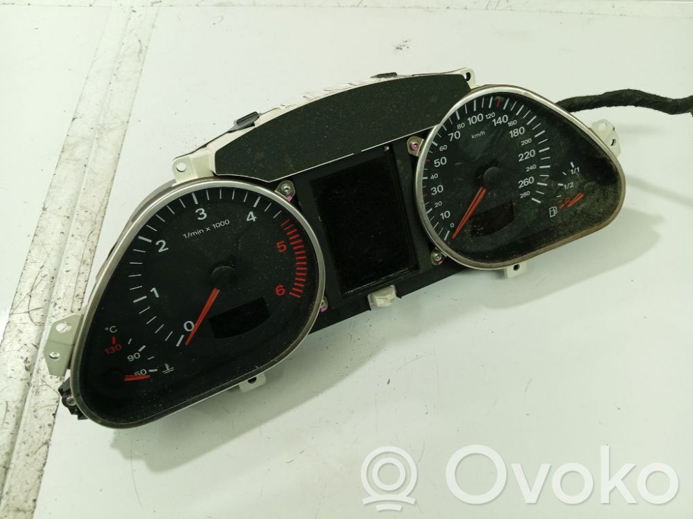 Audi A6 S6 C6 4F Tachimetro (quadro strumenti) 