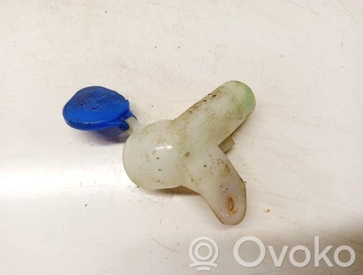 Ford Focus Tuulilasinpesimen nestesäiliö