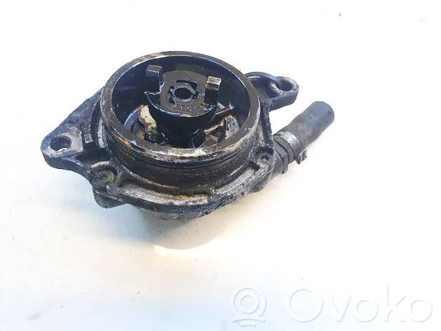 BMW 5 E39 Vacuum pump 