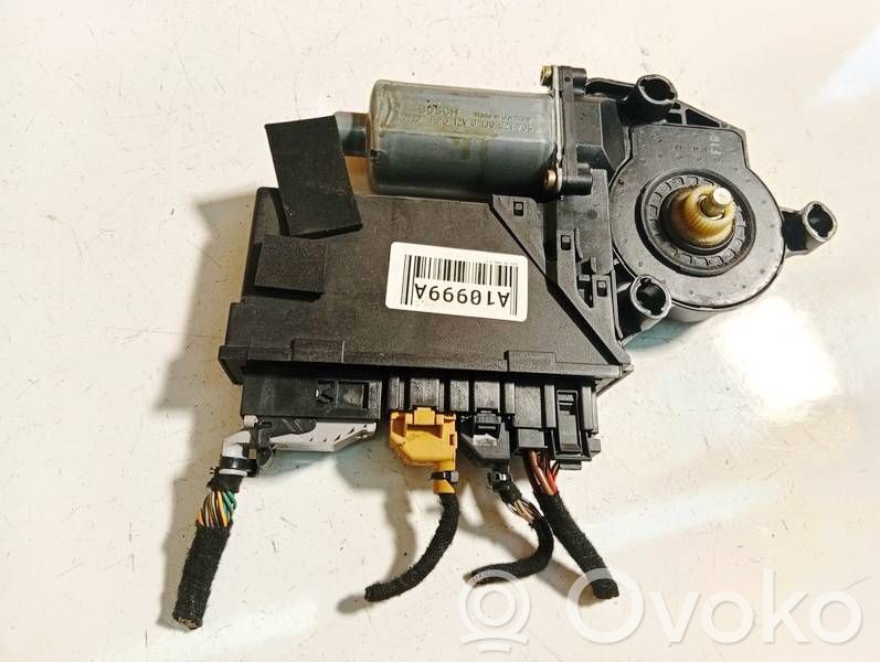 Audi A8 S8 D3 4E Motor del regulador de la ventanilla de la puerta delantera 