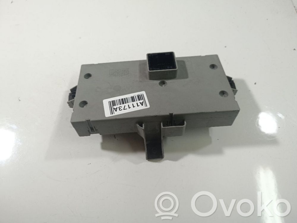 Module confort   501869910010,501869910010,51781531,5PDDKVP3G,97RI010005,CE06780,I000048,NBC35091
