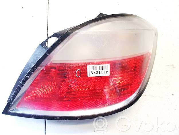 Opel Astra H Lampă spate în caroserie 