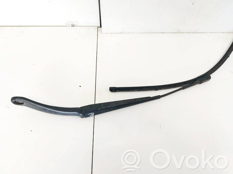 Mercedes-Benz A W176 Braccio della spazzola tergicristallo anteriore