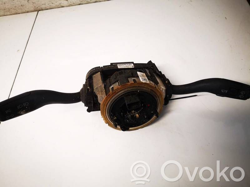 Audi A4 S4 B7 8E 8H Bloc semnalizator și ștergător parbriz 