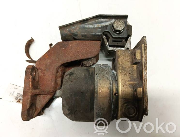 Ford Galaxy Engine mount bracket 
