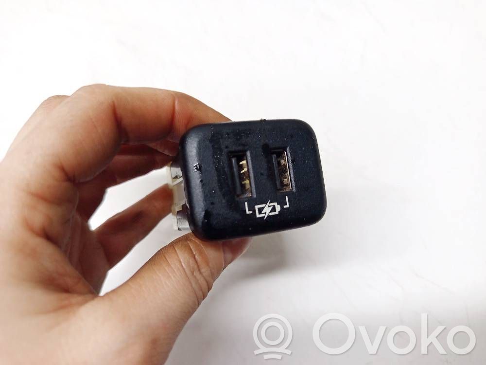 USB-pistokeliitin   13598459,13598459