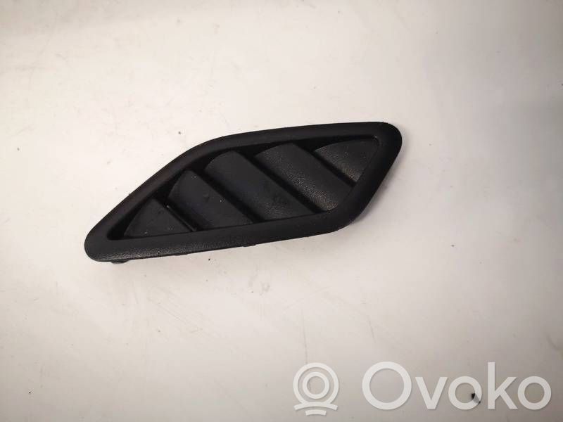 Mercedes-Benz A W176 Rejilla de ventilación central del panel 