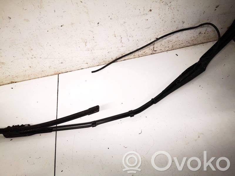 Tesla Model 3 Front wiper blade arm