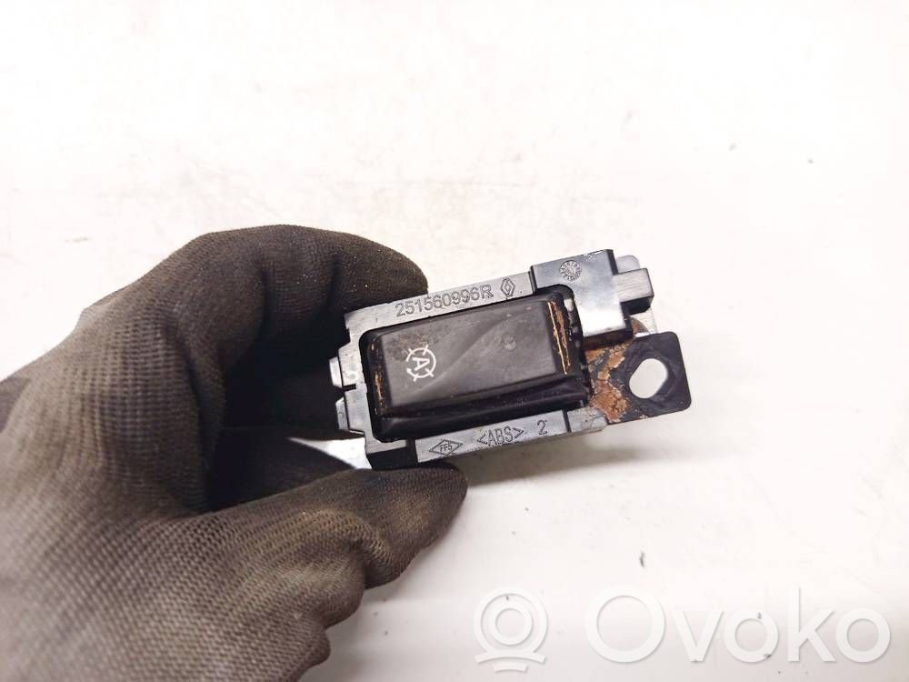 Dacia Sandero Autres commutateurs / boutons / leviers