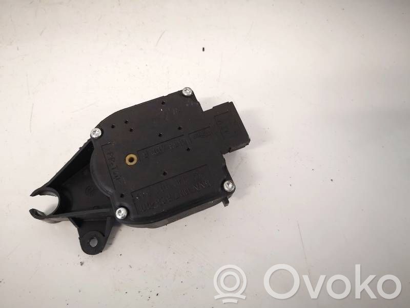 Volkswagen PASSAT B5.5 Motor/actuator clapetă aer 