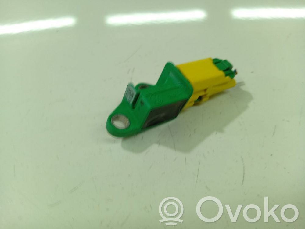Audi A6 S6 C6 4F Senzor impact/declanșare airbag 