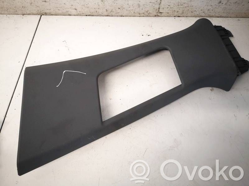 Audi Q4 e-tron Pilar (B) (superior) 