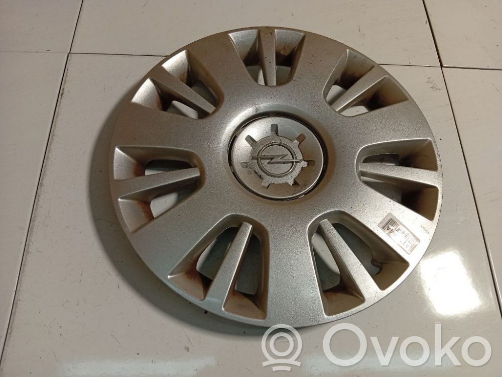 Opel Astra H Kołpaki nieoryginalne R16 