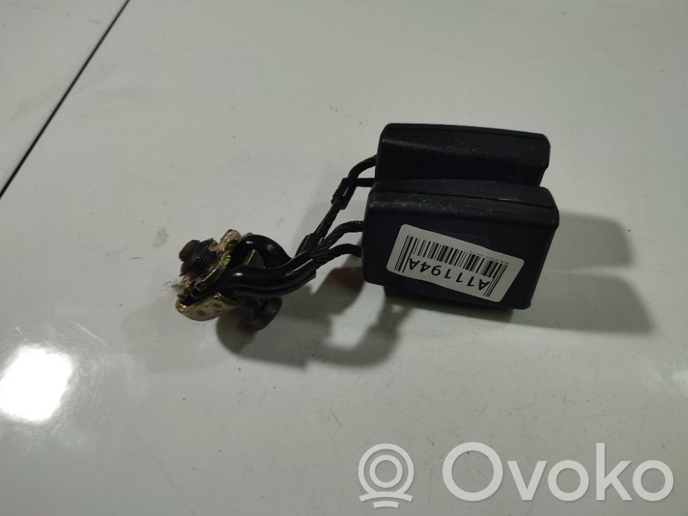 Skoda Octavia Mk2 (1Z) Gurtschloss hinten Mitte