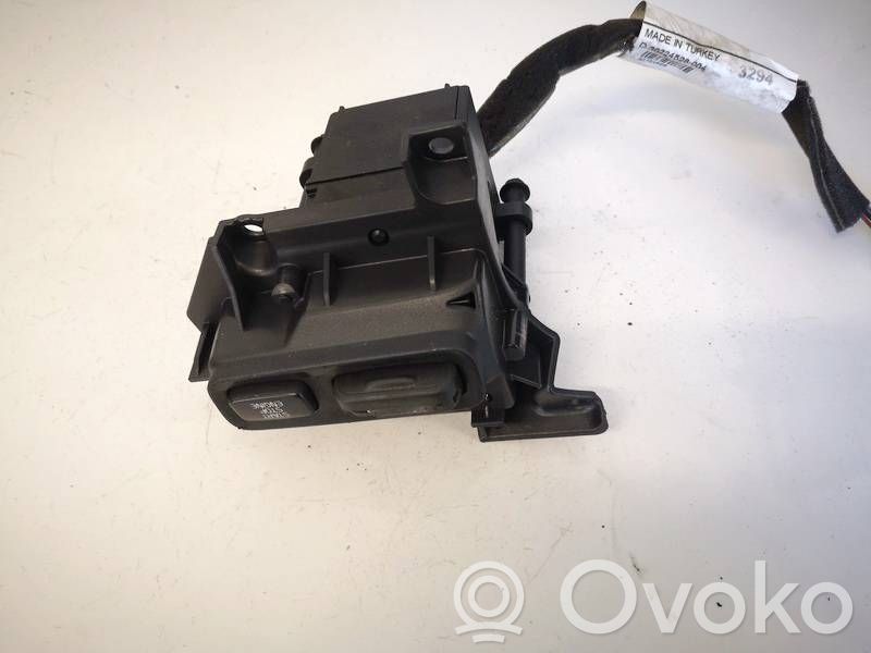 Volvo V70 Virtalukon kytkin 
