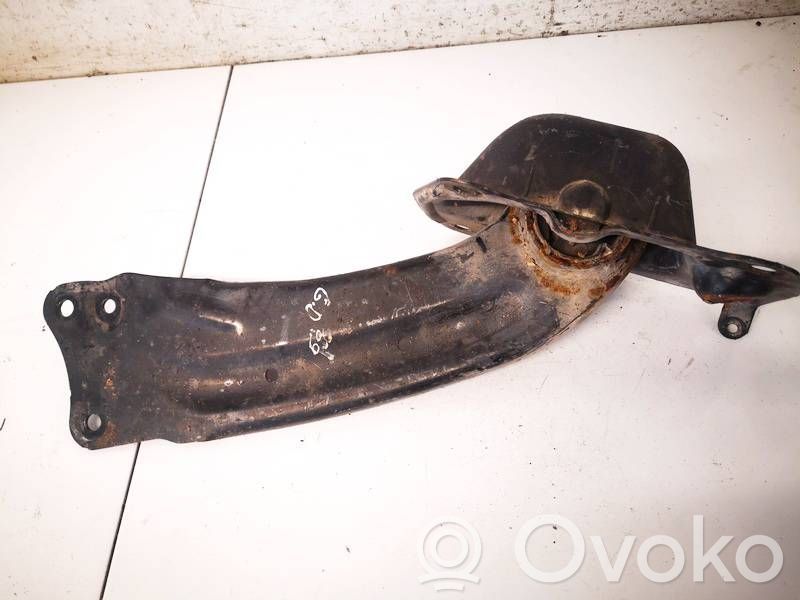 Volkswagen PASSAT B7 Braccio di controllo sospensione posteriore superiore/braccio oscillante 