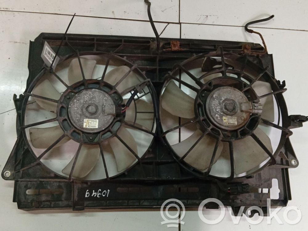 Toyota Corolla Verso AR10 Suport ventilator radiator 