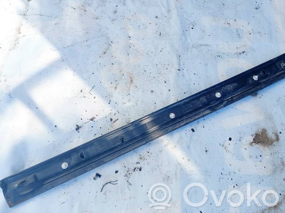 Opel Zafira A Rivestimento della portiera anteriore (modanatura) 