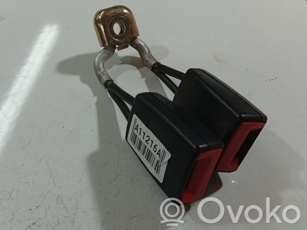 Volkswagen Polo IV 9N3 Takaistuimen turvavyön solki